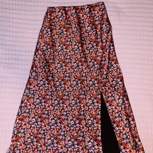 Francesca’s floral skirt size xs